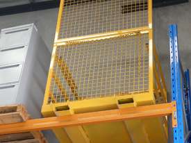 forklift man cage - picture0' - Click to enlarge