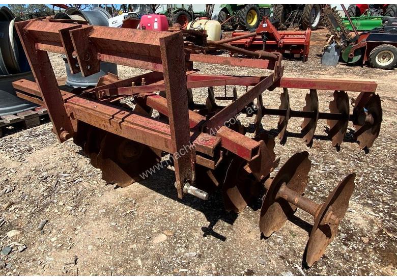 caption Offset Disc Cultivator, 20 plate