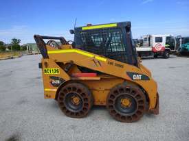 2010 Caterpillar 242B Enclosed Cabin Wheeled Skid Steer (MR140) - picture0' - Click to enlarge