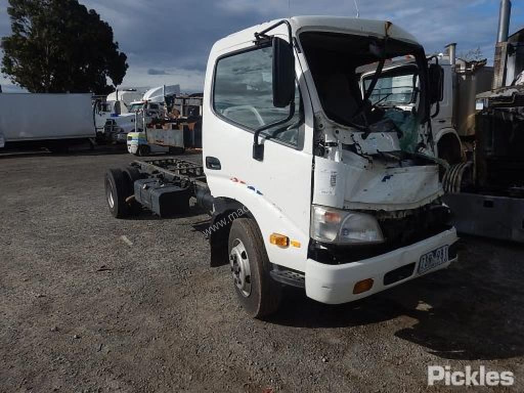 Buy Used Hino 300 SERIES Cab Chassis in , - Listed on Machines4u