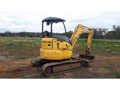 New Holland/Kobelco E35B excavator for sale