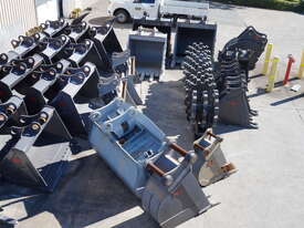 30T 2000mm Batter Bucket   ***STOCK CLEARANCE*** - picture1' - Click to enlarge
