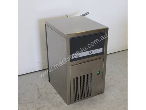 Brema CB184A Undercounter Ice Machine