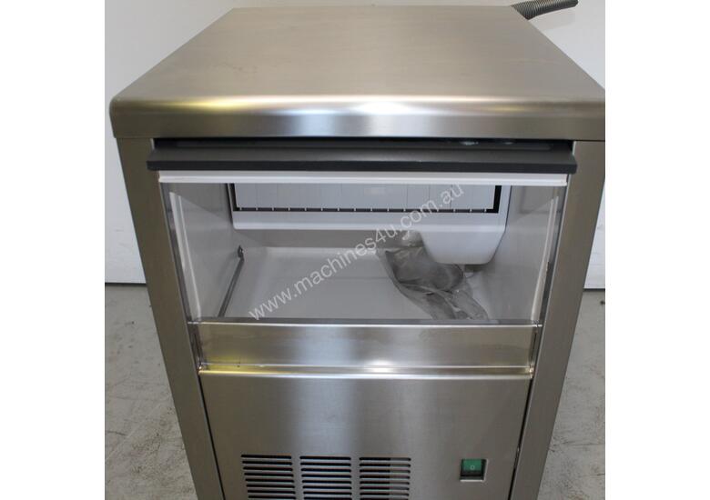 Used brema CB184A Ice Block Maker in , Listed on Machines4u