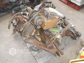 PALLET COMPRISING OF VE COMMODORE PARTS - picture1' - Click to enlarge