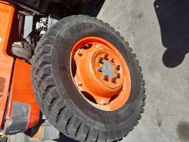 Kubota Tractor M680 - picture2' - Click to enlarge