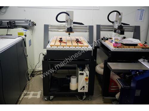CNC - Axiom AR6 Pro with Table, Stand, Dust Shoe, Dust Extractor and Tools, Precision Collet Set