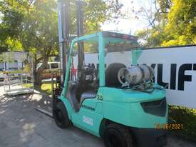 Mitsubishi 3.5 ton LPG Used Forklift #1607 - picture2' - Click to enlarge