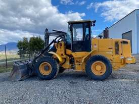 Used 2007 Hyundai HL730TM-7 Tool Master Wheel Loader - picture2' - Click to enlarge