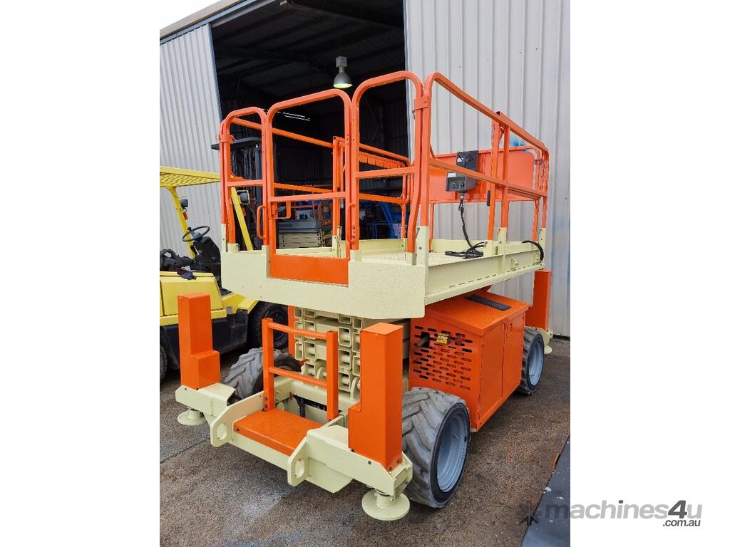 Hire 2014 jlg 260 MRT Rough Terrain Scissor Lift in ARCHERFIELD, QLD