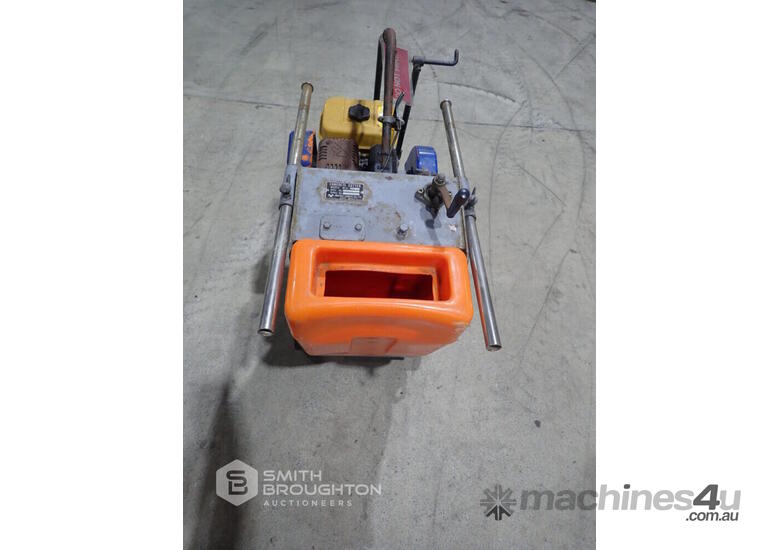 Used MIKASA MCD214 CONCRETE FLOOR SAW Concrete Saws in , Listed on