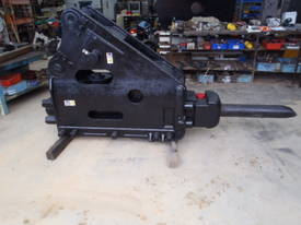 Hydraulic Hammer Okada UB23 - picture1' - Click to enlarge