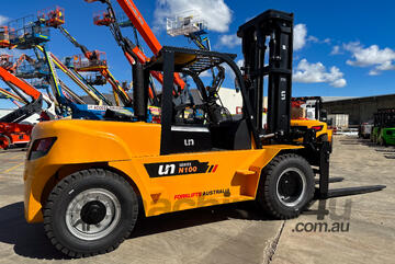 UN Forklift 10T Diesel - Heavy Duty, Durable and a Steal!