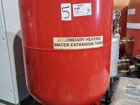 Pressurized Expansion Tank - picture0' - Click to enlarge