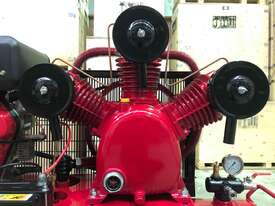 BOSS 42CFM/ 10HP Diesel Air Compressor (E/Start) - picture1' - Click to enlarge