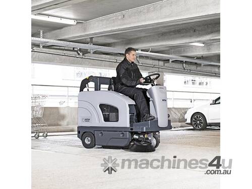 caption Nilfisk SW4000 Ride-On Sweeper