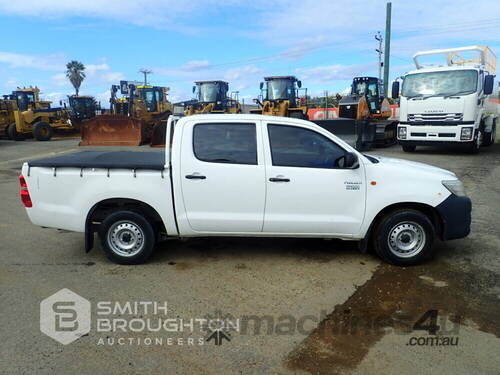 2014 TOYOTA HILUX TGN16R 4X2 DUAL CAB WELL BODY UTE