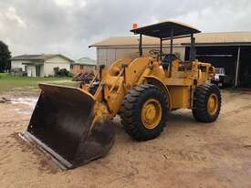 1980 CAT950 Loader  - picture0' - Click to enlarge