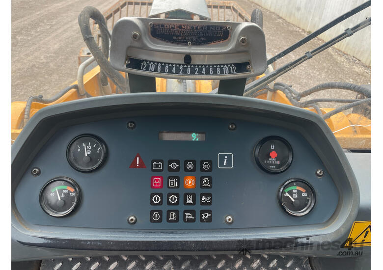 caption Liebherr LR634 Tracked Loader Loader