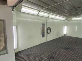 Seetal Spray Booth  - picture2' - Click to enlarge