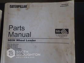 2 X CATERPILLAR 980H LOADER PARTS MANUALS - picture0' - Click to enlarge
