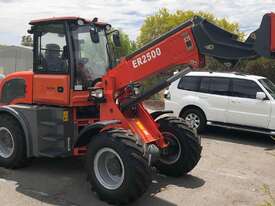 Everun ER2500 Telescopic Wheel Loader - picture2' - Click to enlarge