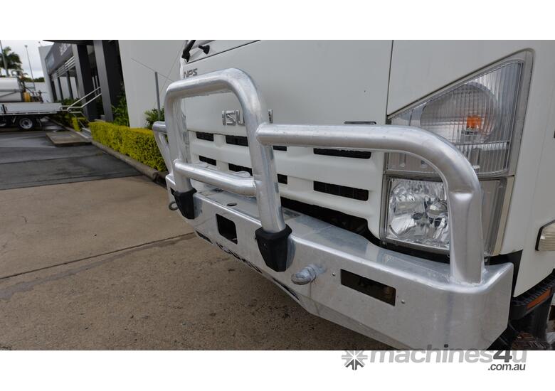 caption 2010 ISUZU NPS 300 - 4X4 - Tray Top Drop Sides - Truck Mounted Crane