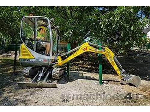 ET16 Tracked Conventional Tail Excavator 