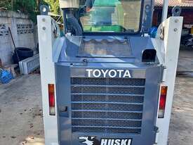 2020 Toyota Huski Skid Steer Loader - picture2' - Click to enlarge