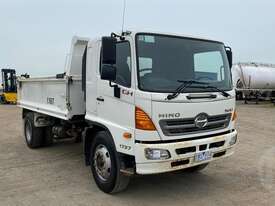 Hino GH 500 - picture0' - Click to enlarge