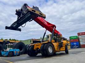 SANY REACHSTACKER SRSC45H2 - Sydney Forklifts - (PS084) - Hire - picture0' - Click to enlarge