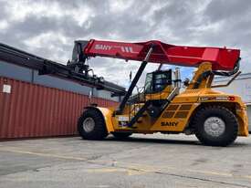 SANY REACHSTACKER SRSC45H2 - Sydney Forklifts - (PS084) - Hire - picture2' - Click to enlarge