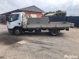 2004 Mitsubishi Canter L 500/600 - picture1' - Click to enlarge