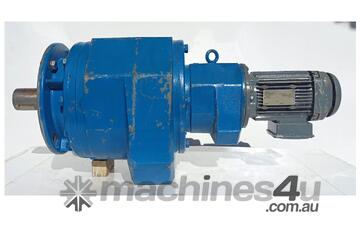 LLOYDS DEALS - SEW Eurodrive 0.75 kW Reduction Drive Model : DRE80M4/FG/TF/C Ratio 8033 Rpm .17