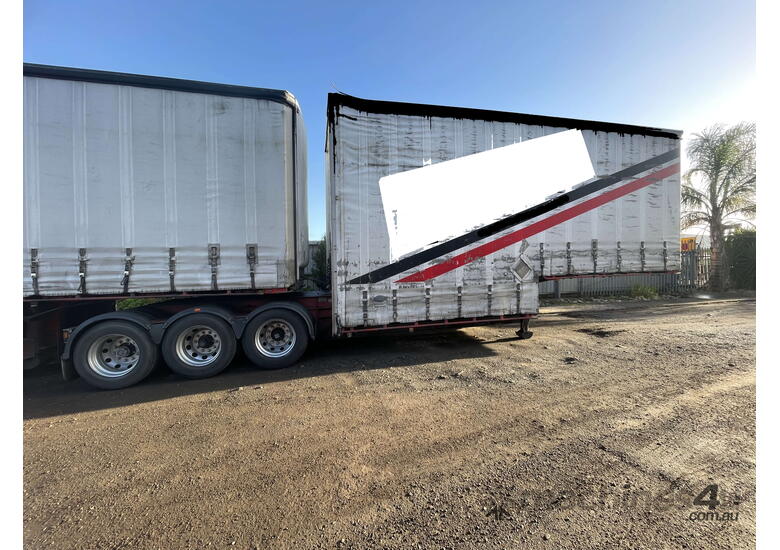 1999/2001 Maxitrans B Double Curtainsider Double Drop Deck Combination