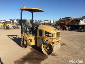 2016 Caterpillar CB22B Articulated Smooth Drum Roller - picture0' - Click to enlarge