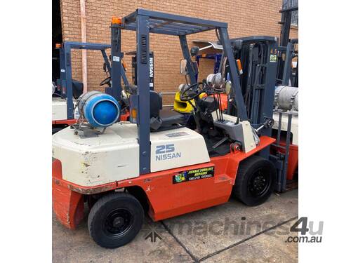 Container Mast Nissan Forklift 