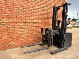 Fully Electric Walkie Reach Scissor Forklift - Hire - picture0' - Click to enlarge