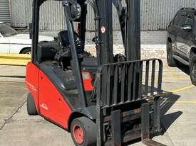 2008 Linde H20 Forklift 2 Tonne - picture1' - Click to enlarge