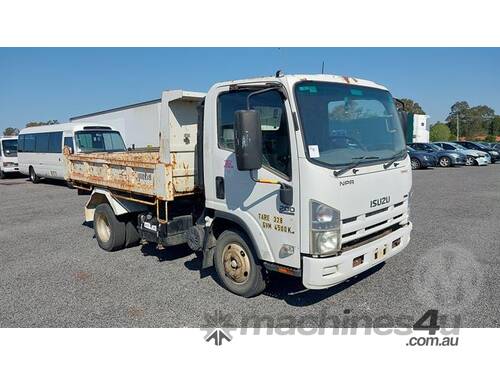 Isuzu NPR 200