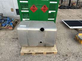 1 x Diesel Fuel Tank - picture1' - Click to enlarge