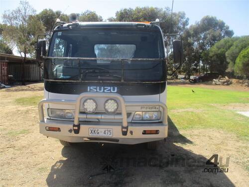 Isuzu Tilt Tray Truck 1998 (8) Model Isuzu 550 FRRs Cab Chassis Tilt Tray Tow Truck