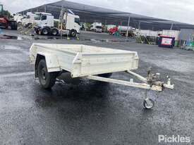 Unknown Single Axle Box Trailer - picture0' - Click to enlarge