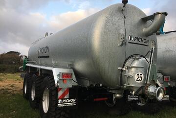 Muckrunner Pichon Slurry Tanker 28,500L - Fully Galvanised Inside & Outside