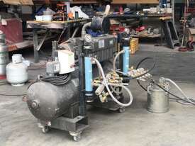 Industrial Vacuum pump and 125 litre tank - picture0' - Click to enlarge