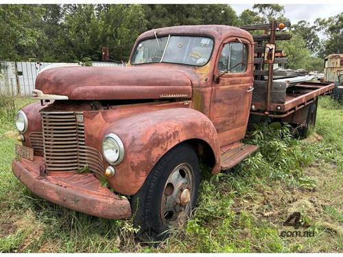 INTERNATIONAL KB-5 TRUCK