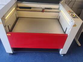 TROTEC Speedy 400 Co2 laser engraving and cutting machine - picture1' - Click to enlarge