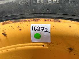 Logging Forwarder Tyre & Rim - picture0' - Click to enlarge