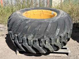 Logging Forwarder Tyre & Rim - picture1' - Click to enlarge