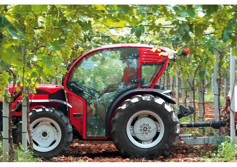 caption TGF 9900 Super-Low Tractor - 89HP Kubota Engine, 32-Speed Gearbox, Customizable Tire Combination